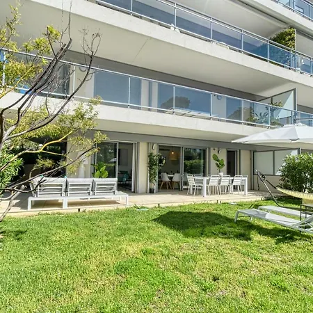 Apartment Nice With Private Garden, Pool & Parking *